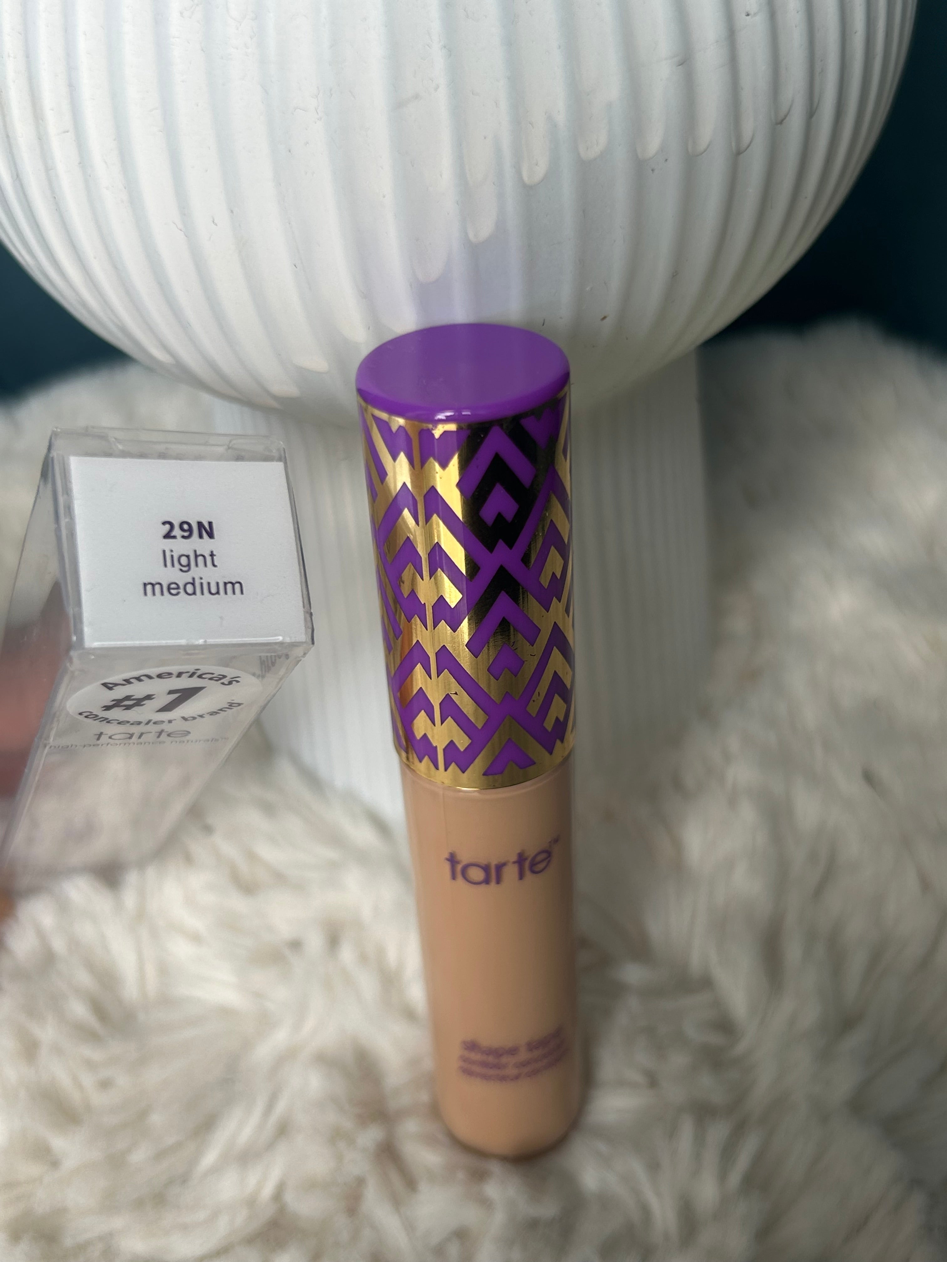 Anti cerne TARTE 29N (light médium)