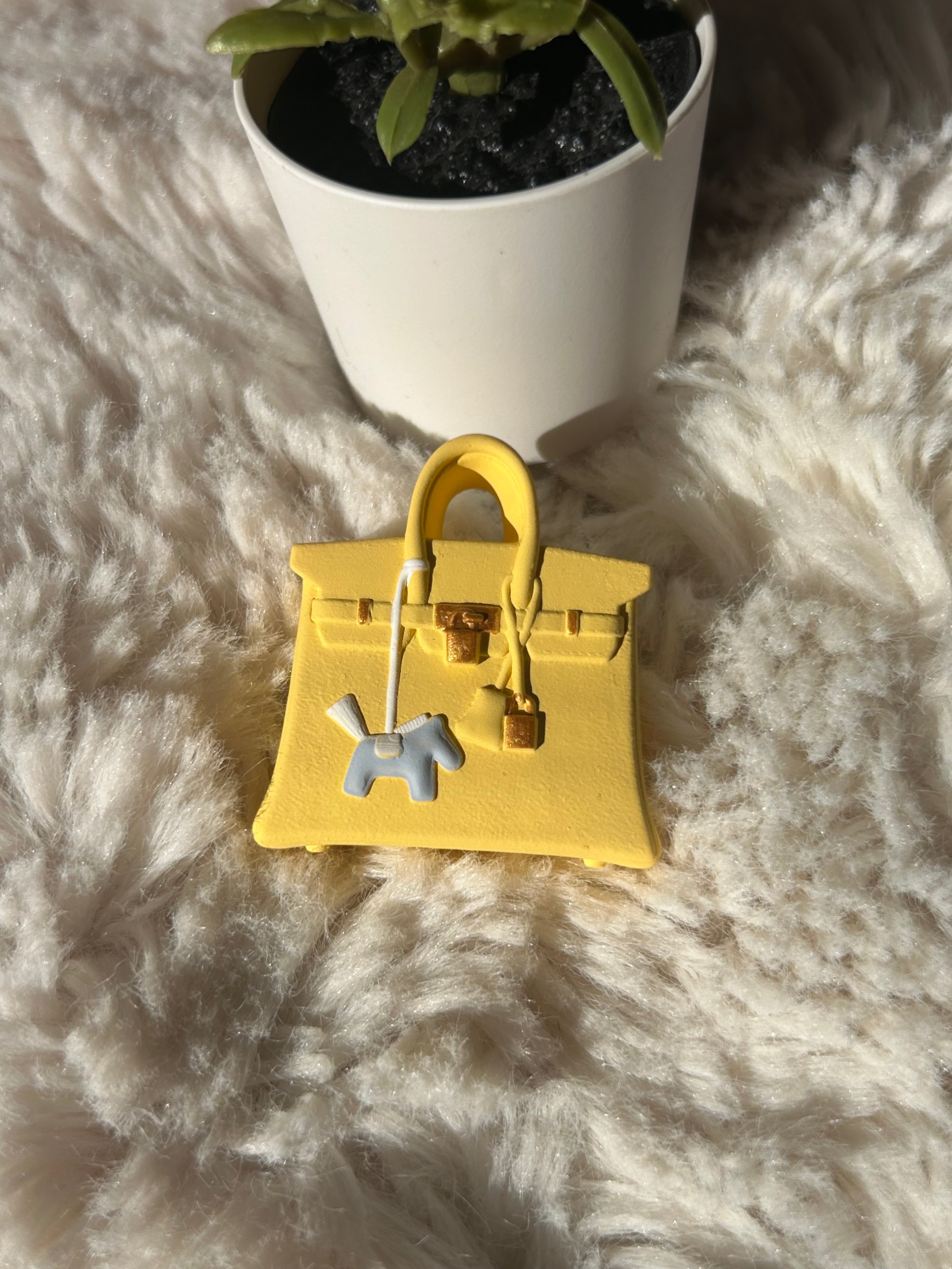Diffuseur voiture sac + sandale jaune