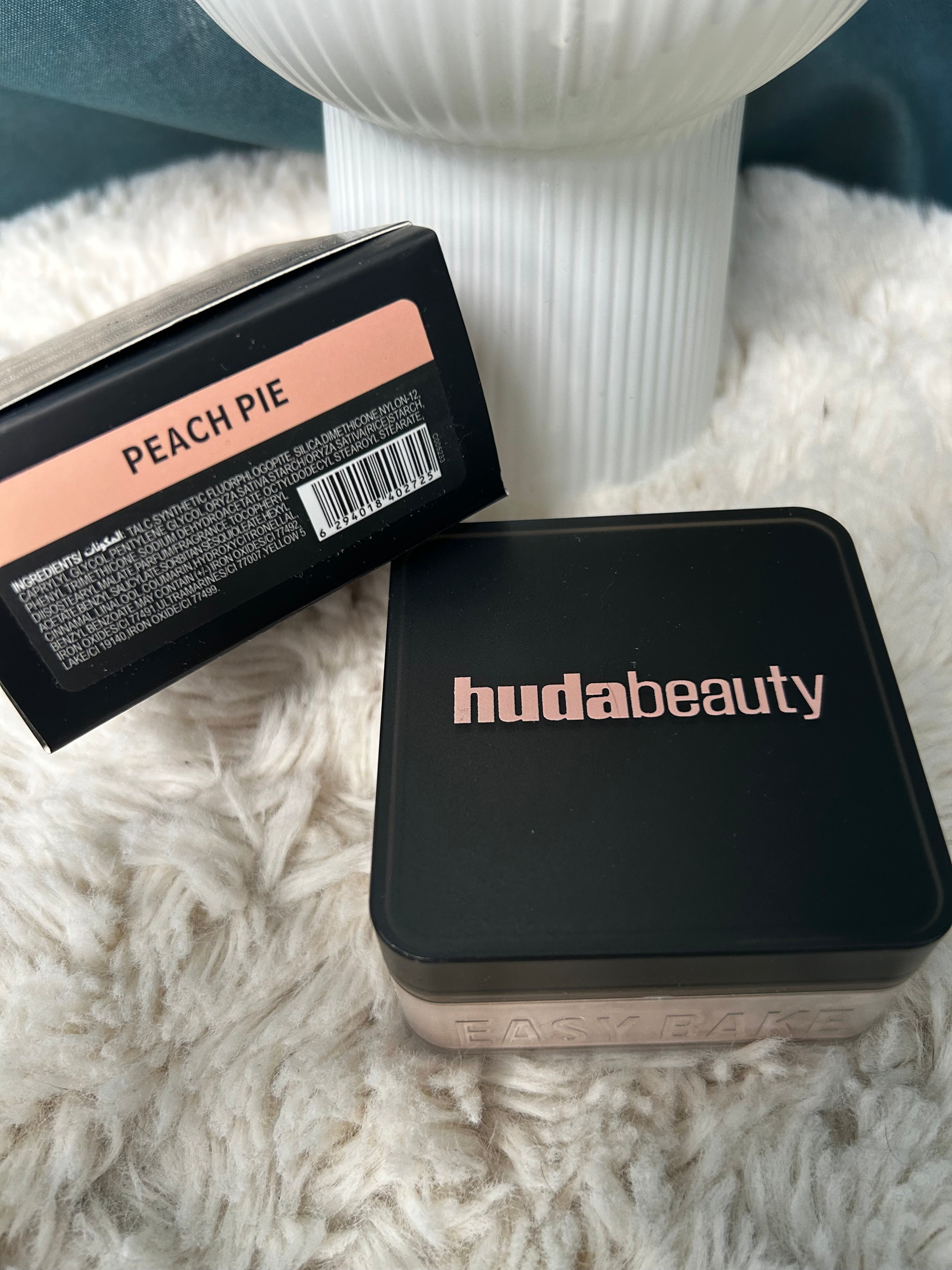 Poudre libre HUDA (peach pie)