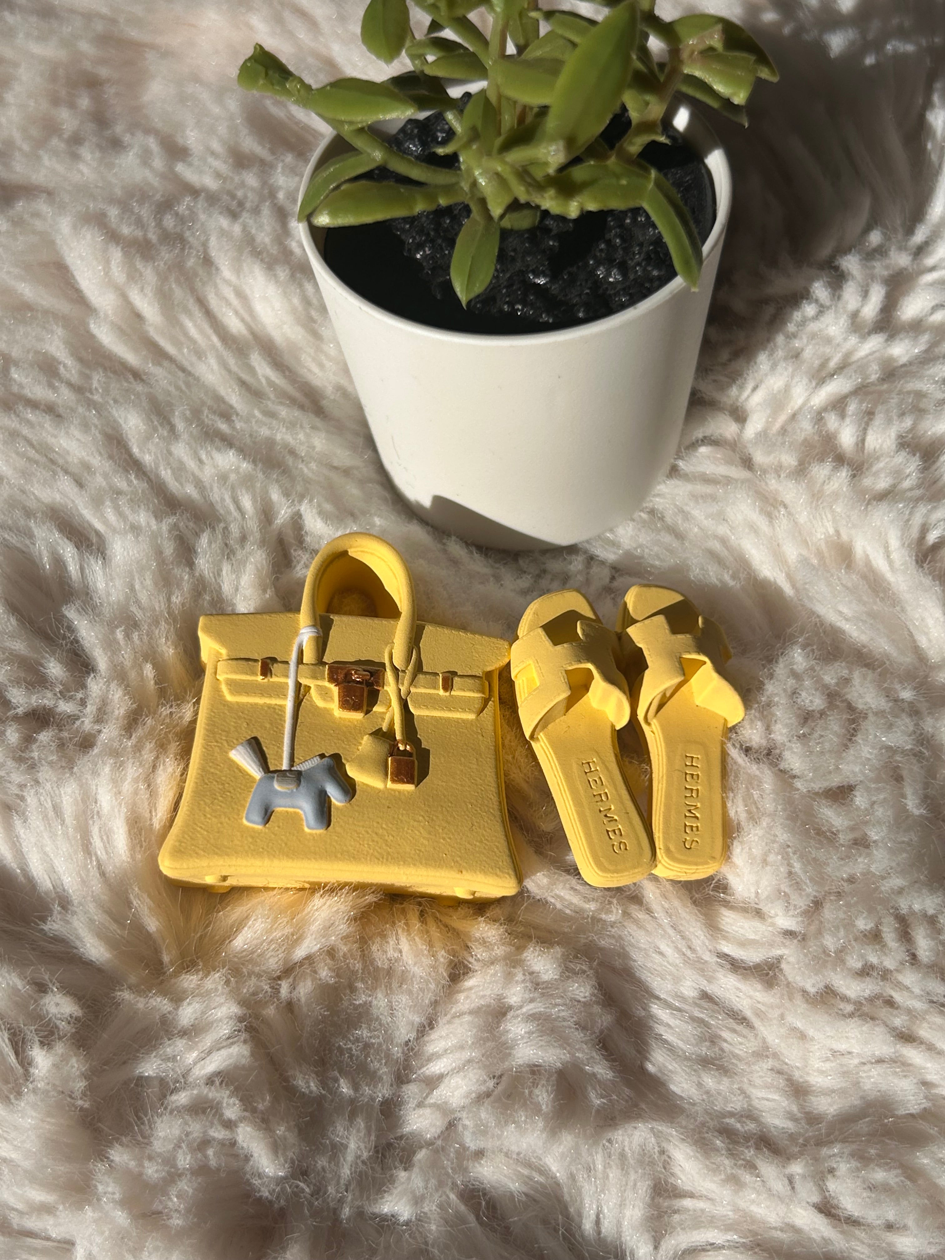 Diffuseur voiture sac + sandale jaune